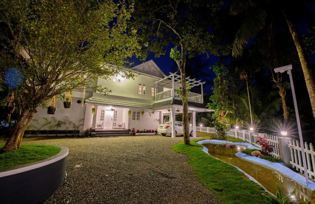 Alencherry Plantation Homestay Thekkady Bagian luar foto